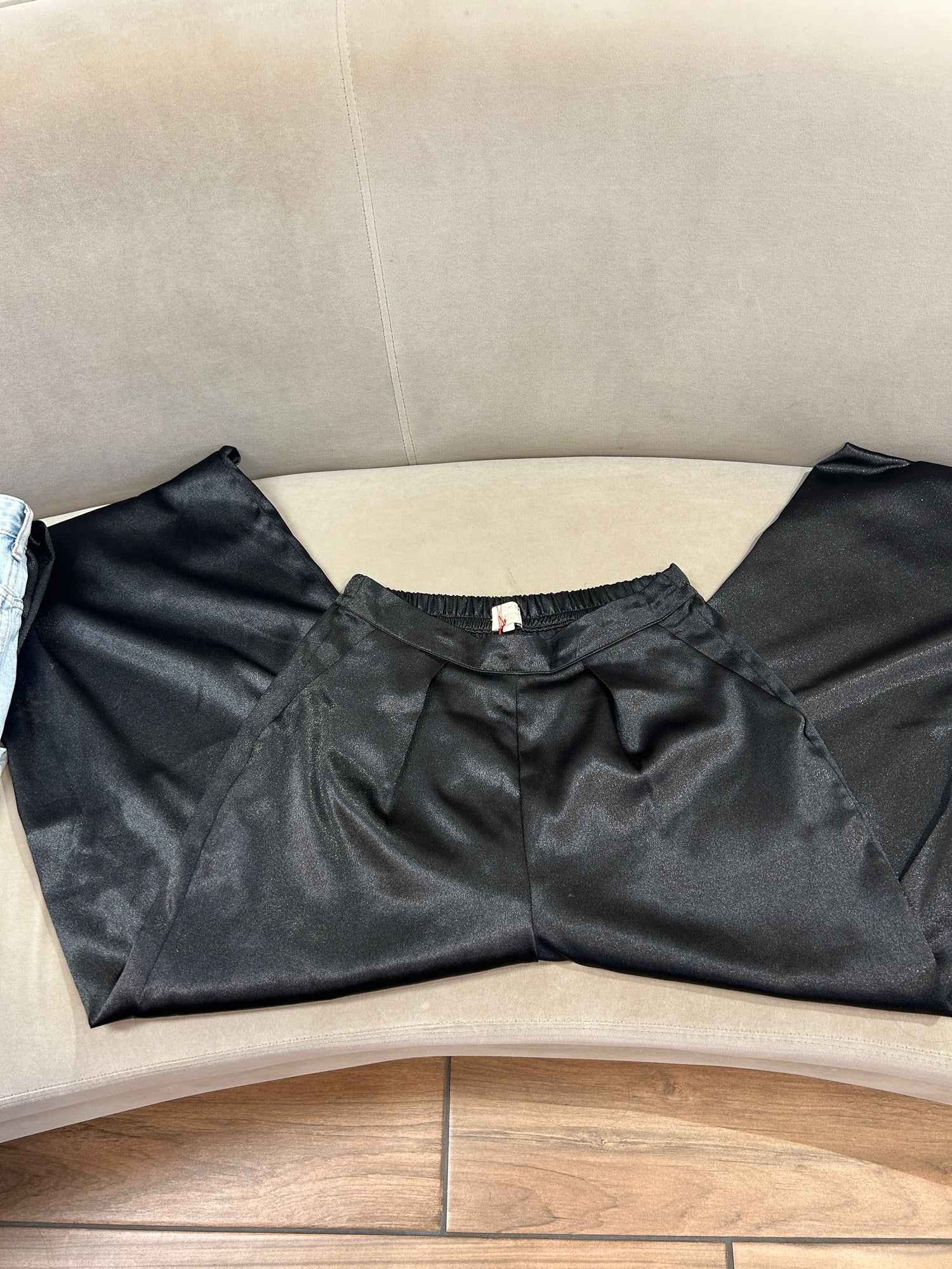 Pantalon taille haute en satin (SEZANE)
